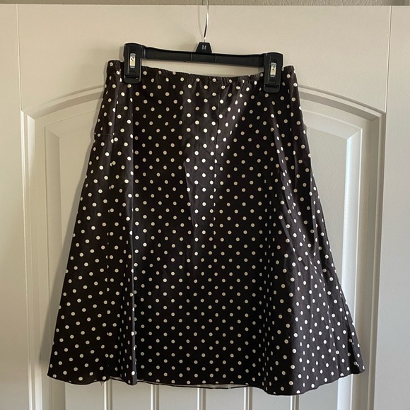 Brown and white polkadot skirt - Picture 3 of 3